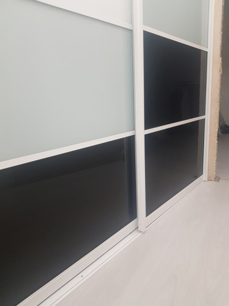 Угловой шкаф-купе